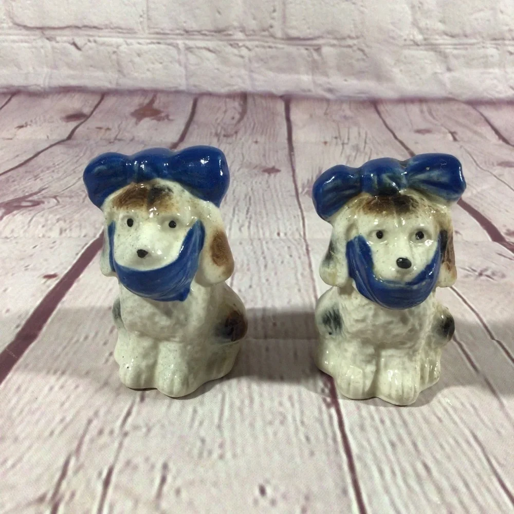 Vintage Ceramic Hand Painted Dog with Toothache Salt and Pepper shakers …